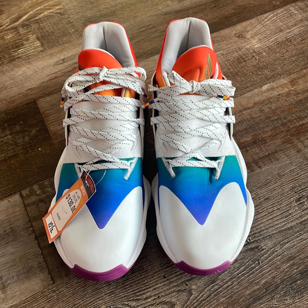 NWT Adidas Harden lightstrike